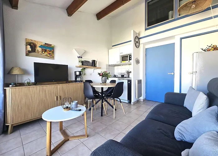 Duplex 2 Pieces Avec Terrasse Et Piscine A - Fr-1-553-300 *