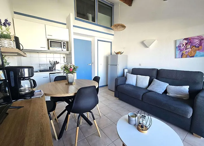 Duplex 2 Pieces Avec Terrasse Et Piscine A - Fr-1-553-300 *